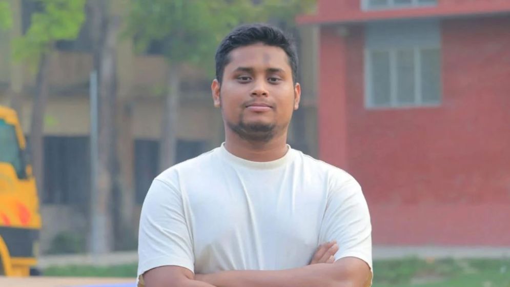 মধ্যরাতে বিএনপি নেতাকে নিয়ে হাসনাত আব্দুল্লাহর ফেসবুক পোস্ট