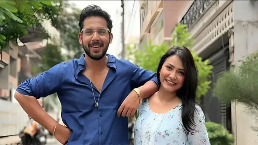 ফেসবুক পেজ হাওয়া, প্রশ্নের মুখে আলভী-তিথি