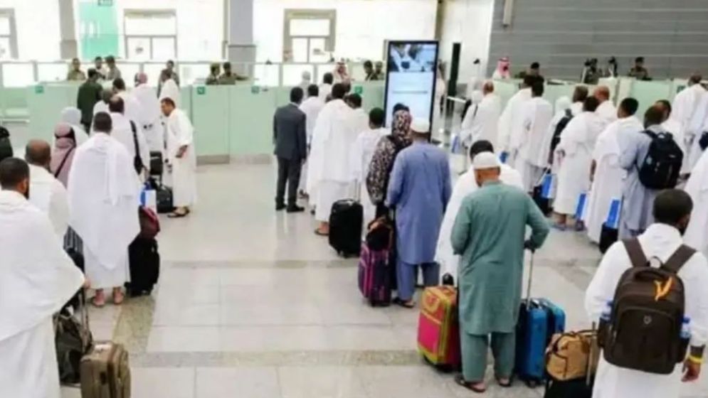 সৌদি আরবে আটকা হাজারো বাংলাদেশি ওমরাহ যাত্রী
