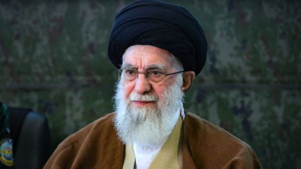 আয়াতুল্লাহ আলী খামেনি: বিপ্লব যুদ্ধ ও রাষ্ট্রদর্শনের ৩ দশকের গল্প