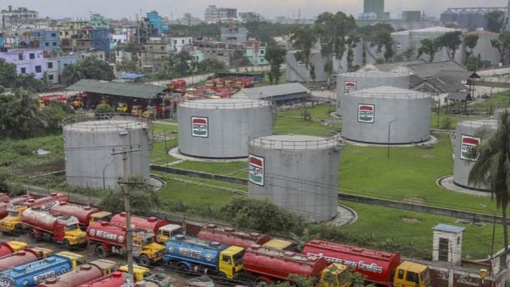 দেশে তেলের দাম ও মজুদ নিয়ে যা জানা যাচ্ছে