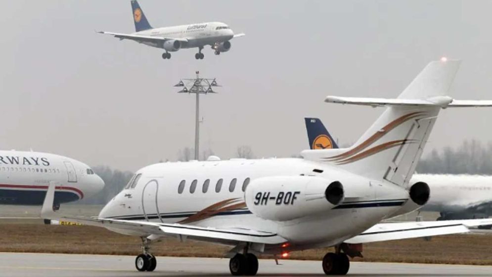 দুবাই ছাড়তে ধনকুবেরদের তাড়াহুড়ো, বেড়েছে ব্যক্তিগত বিমানের ভাড়া