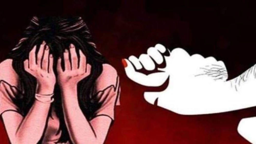 ঈদের কেনাকাটা শেষে বাড়ি ফেরার পথে ৪ সন্তানের জননীকে ধর্ষণ