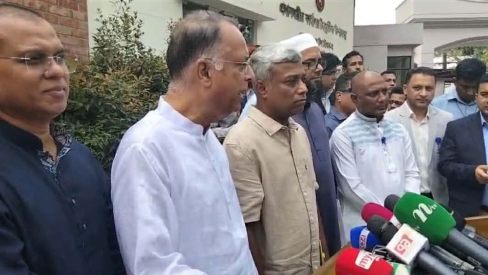 জ্বালানি তেল নিয়ে সুখবর দিলেন মন্ত্রী