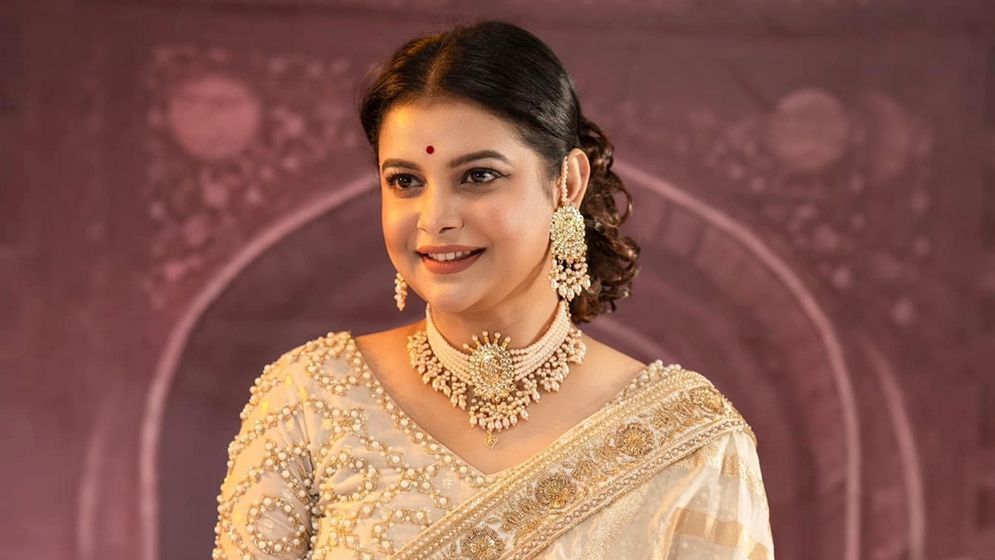 সরকার বলছে তেল আছে, তবে ভোগান্তি কেন, প্রশ্ন শবনম ফারিয়ার