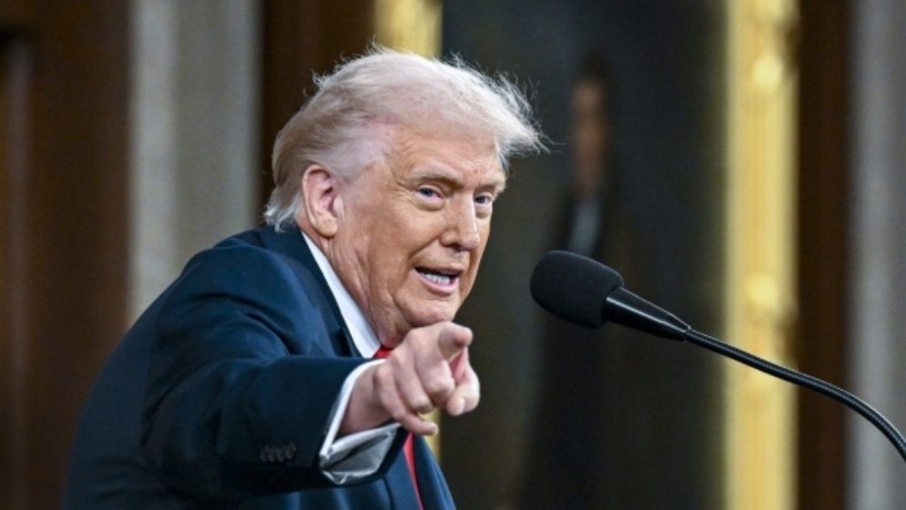 হরমুজ প্রণালীতে তেল বন্ধ করলে ২০ গুণ শক্তিশালী হামলার হুমকি ট্রাম্পের