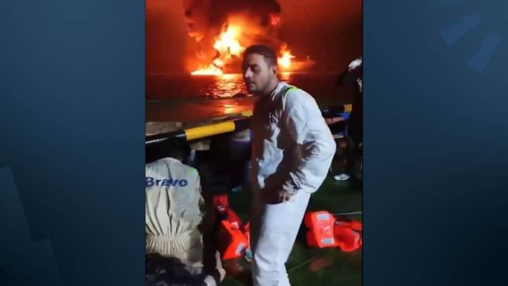 ইরাকের বন্দরে তেলবাহী ট্যাংকারে হামলা, নাবিক নিহত