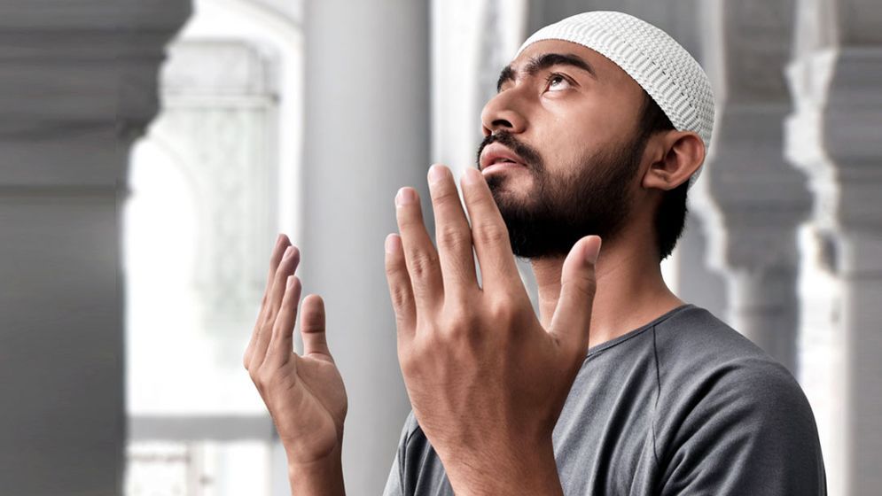 সালাতুল হাজত পড়ার নিয়ম ও দোয়া