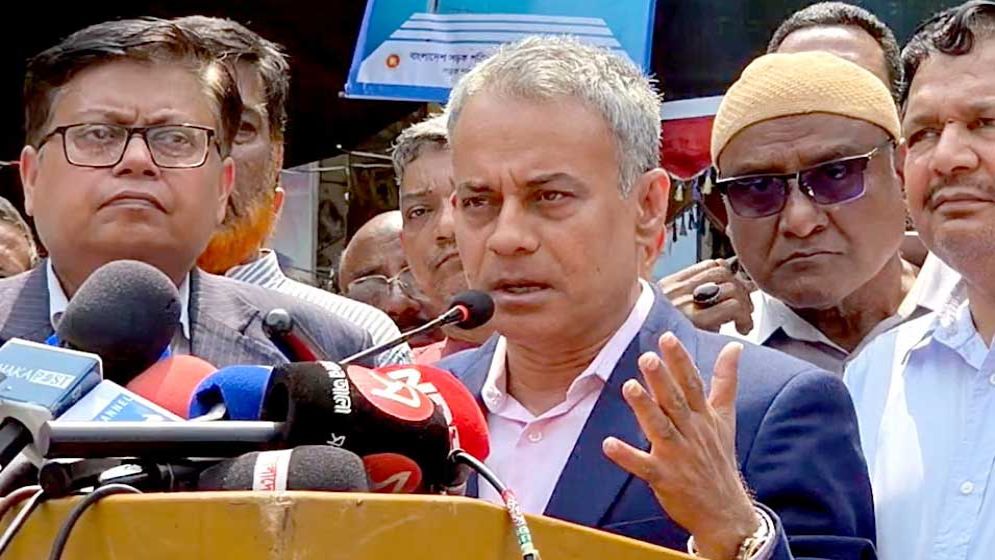 বাড়তি ভাড়া নেওয়ার প্রমাণ পাওয়া যায়নি: সড়ক পরিবহনমন্ত্রী
