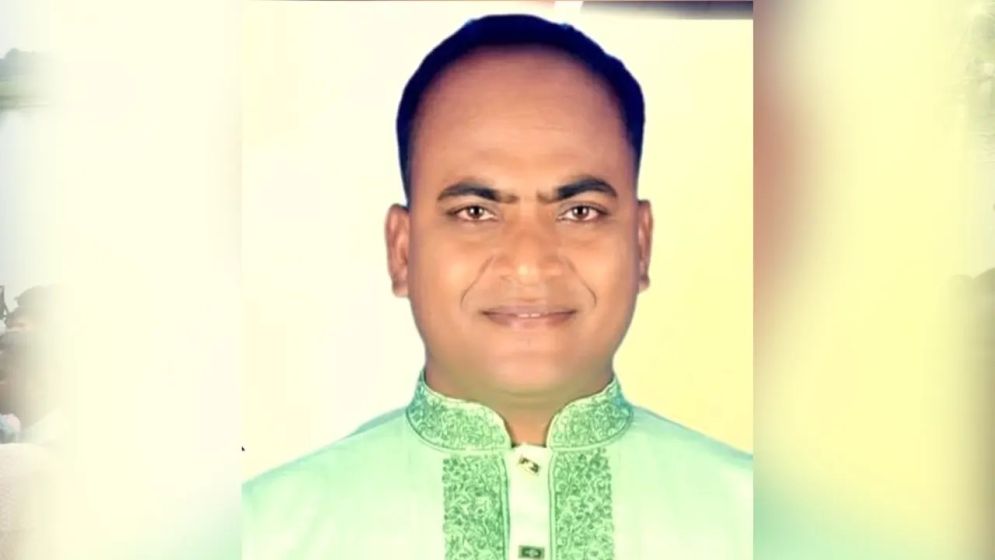 চাঁদাবাজি: যুবদল নেতাকে গণপিটুনি মুসল্লিদের