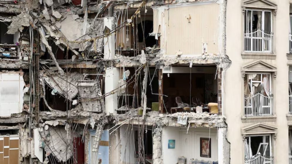 ‘নিজেরাই নিজেদের সঙ্গে আলোচনা করছে যুক্তরাষ্ট্র’ — বিদ্রুপ ইরানের