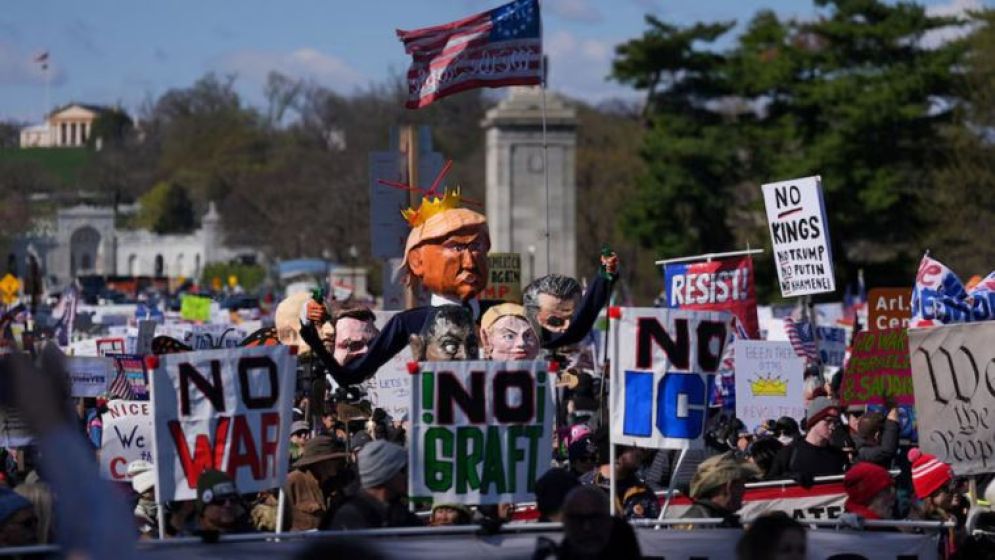 যুক্তরাষ্ট্রজুড়ে ট্রাম্পবিরোধী বিক্ষোভ