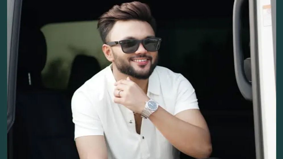 আলোচিত কনটেন্ট ক্রিয়েটর আর এস ফাহিম আটক