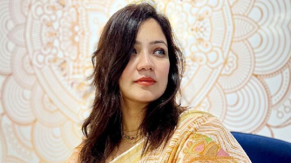 অভিনেতা আসাদ ও ঢাবি শিক্ষক মোনামীর সেই ছবি নিয়ে যা জানা গেল