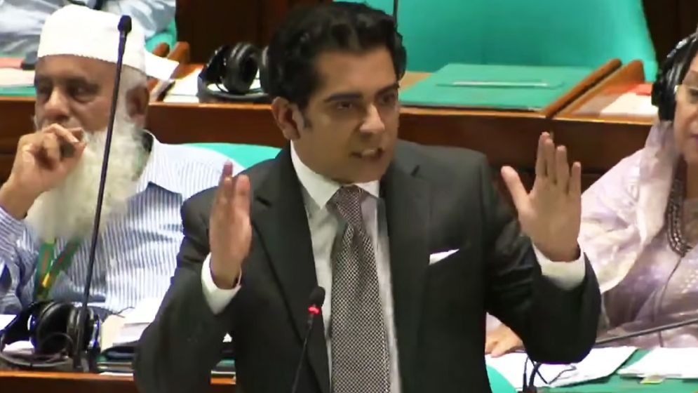 বিপ্লবী সরকার কেন করলেন না