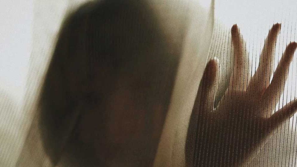 স্ত্রীকে ১২০ জনের কাছে ‘বিক্রি’, জেলে স্বামী