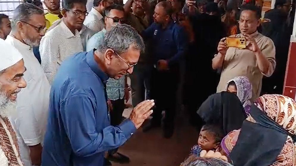 চিকিৎসকদের যে অনুরোধ করলেন এমপি মানিক