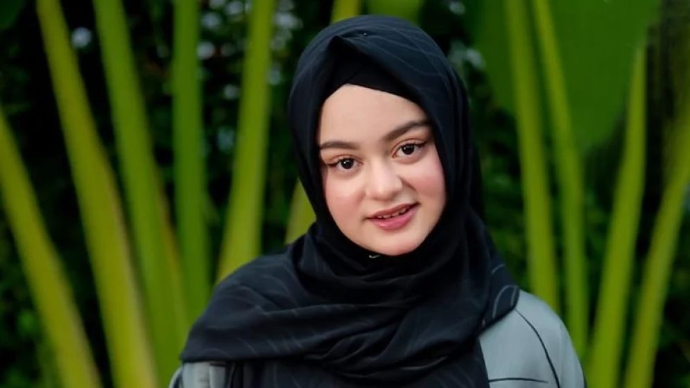 শোবিজ ছাড়ার পর বিয়ে করলেন লুবাবা, স্বামী আলেম