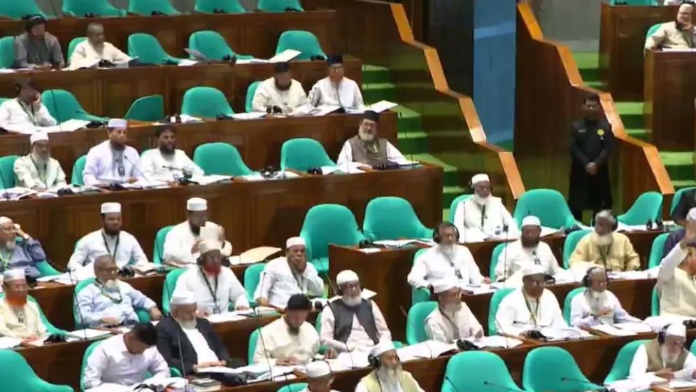 ফেসবুকে মন্তব্যে নারী গ্রেপ্তার : সংসদে ক্ষোভ, মুক্তির আল্টিমেটাম