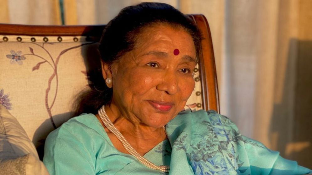 কিংবদন্তি সংগীতশিল্পী আশা ভোঁসলে আর নেই