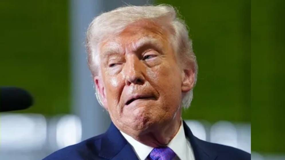 হরমুজ নিয়ে ১০ দিনে ১৮০ ডিগ্রি উল্টে গেলেন ট্রাম্প