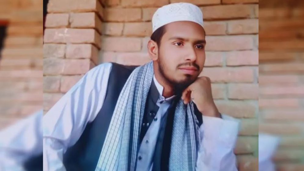 লজ্জা ঢাকতে বিষপান! মাদ্রাসা শিক্ষকের মৃত্যু ঘিরে তোলপাড়