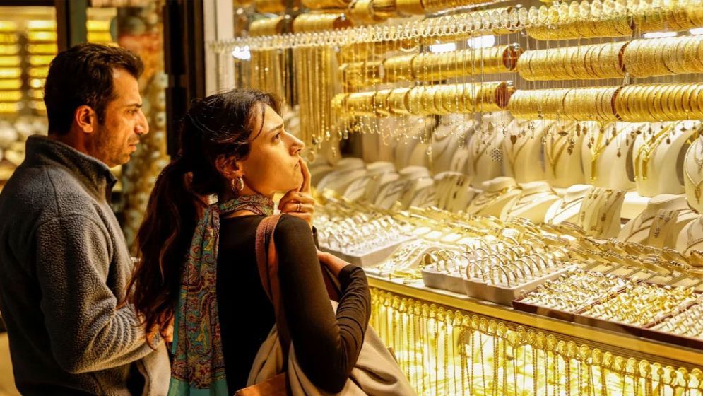 বিয়েতে গুরুত্ব হারাচ্ছে স্বর্ণ, বদলে যাচ্ছে ভালোবাসা প্রকাশের ধরনও