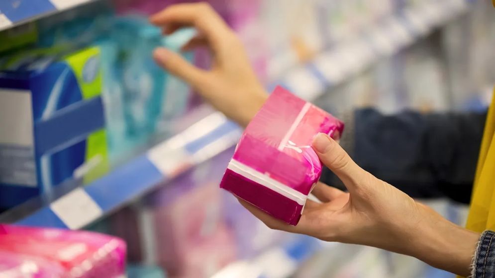 স্যানিটারি প্যাডসহ পিরিয়ড পণ্য নিষিদ্ধ করল যে দেশ