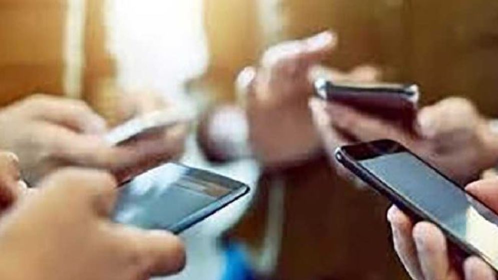 মোবাইল ইন্টারনেট নিয়ে বড় সুখবর জানাল সরকার