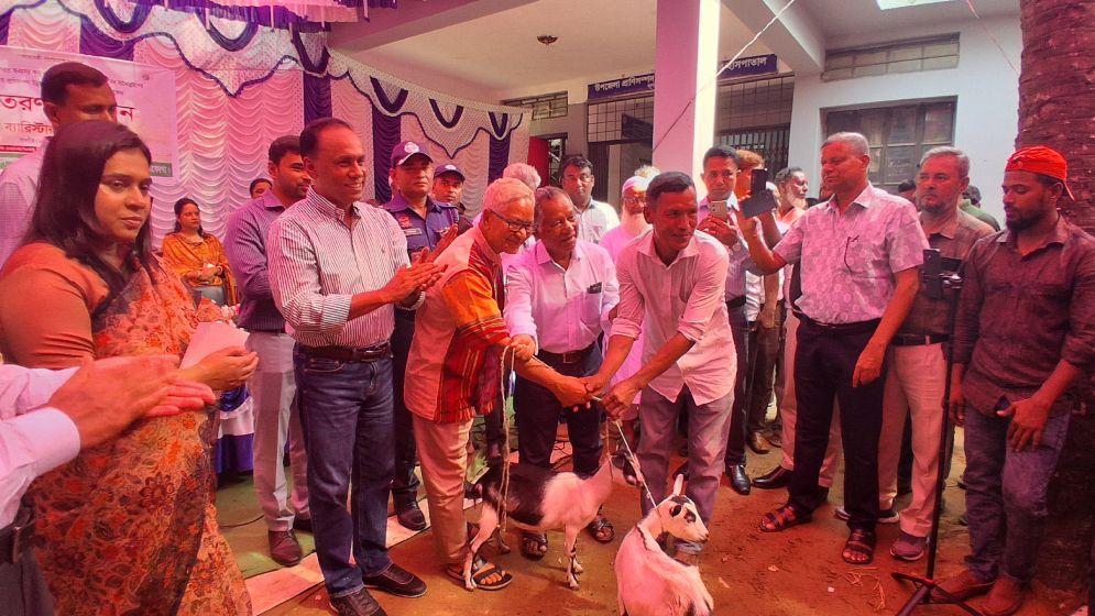 আমার যেমন অন্তর কাঁদে, আপনার অন্তরকেও কাঁদাতে হবে: ডেপুটি স্পিকার