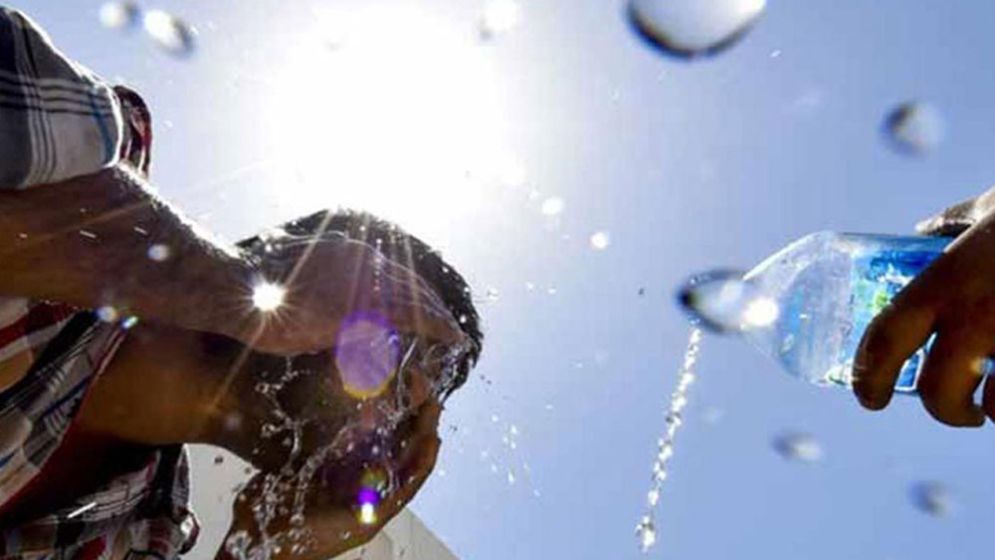 ২১ জেলায় বইছে মৃদু তাপপ্রবাহ, গরম আরো বাড়বে