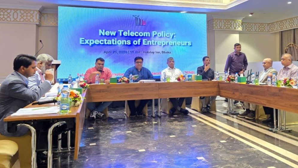 স্মার্টফোনের সর্বনিম্ন দাম ২৫০০ টাকার মধ্যে নামিয়ে আনতে চায় সরকার