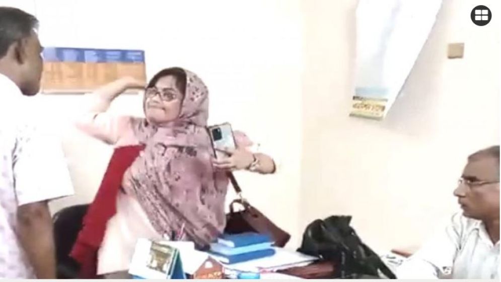 যে কারণে বিএনপিকর্মীকে প্রথমে থাপ্পড় দিয়েছিলেন সেই নারী শিক্ষক!