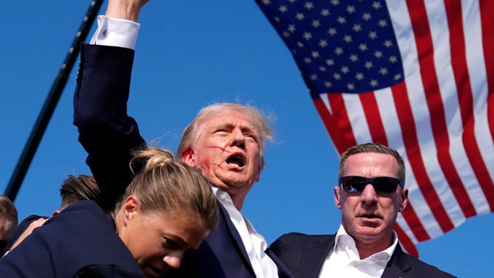 ট্রাম্পের ওপর যত হামলা ও হত্যাচেষ্টা