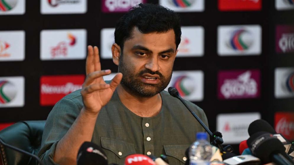 বিসিবি থেকে পদত্যাগ নিয়ে তামিমের সংবাদ সম্মেলন