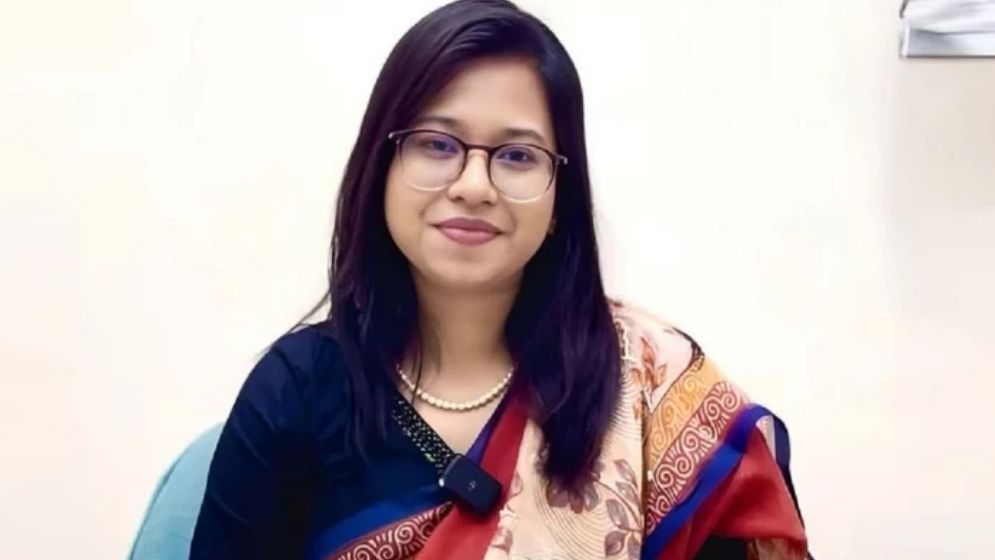 মনিরা শারমিনের প্রার্থিতা নিয়ে রিট শুনানির জন্য তালিকায়
