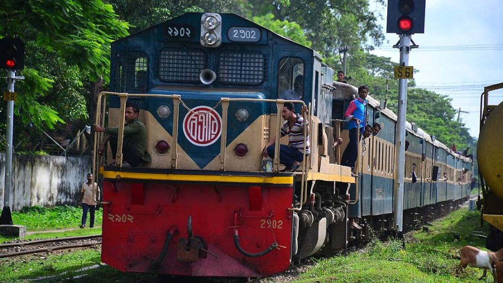 ঈদযাত্রায় চলবে ১০ জোড়া স্পেশাল ট্রেন, যে রুটে যখন