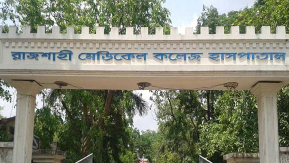 অন্তঃসত্ত্বা স্ত্রীর লাশ থেকে গহনা খুলে নিয়ে পালালেন স্বামী!