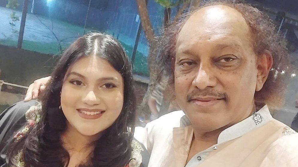 কারিনার জন্য আসছে এয়ার অ্যাম্বুল্যান্স, নেওয়া হবে যে দেশে