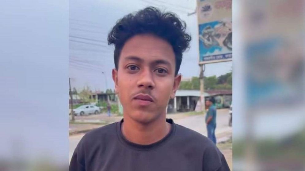 বিকেলে মোটরসাইকেল কিনে সন্ধ্যায় দুর্ঘটনায় প্রাণ গেল স্কুলছাত্রের