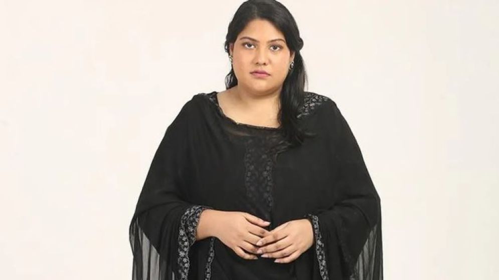 ভারতে চিকিৎসাধীন কারিনা না ফেরার দেশে