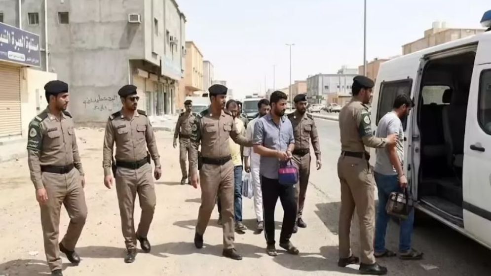 সৌদিতে অভিযানে ৯ হাজারের বেশি প্রবাসী আটক, কঠোর শাস্তির হুঁশিয়ারি