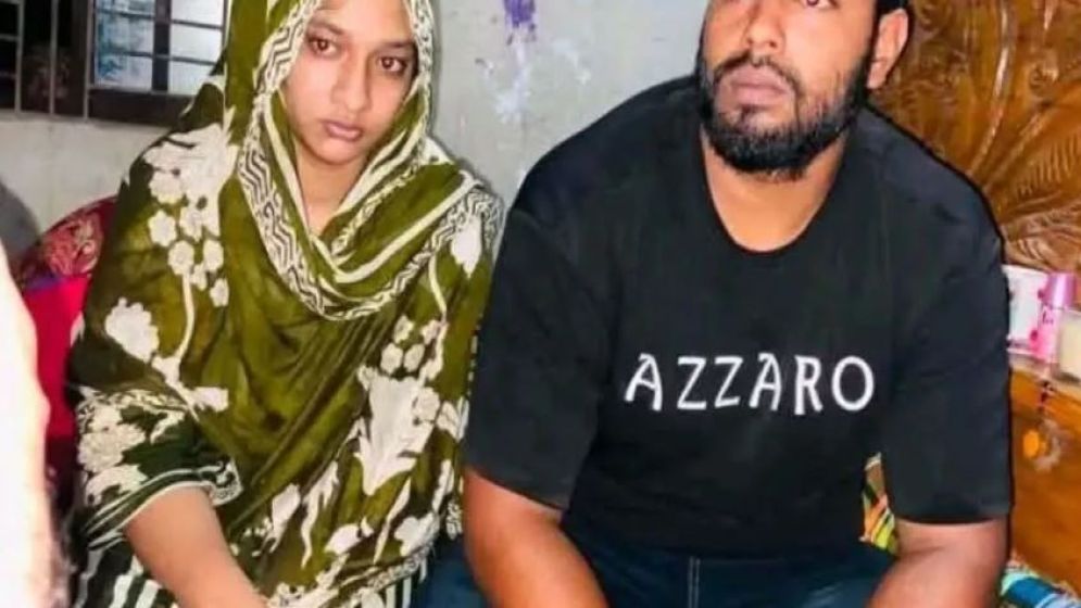 স্বামী সৌদি আরব, ঘরে প্রেমিক নিয়ে হাতেনাতে ধরা স্ত্রী!