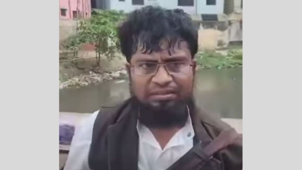 দানবাক্স চুরির সময় হাতেনাতে ধরা ভাইরাল সিদ্দিক