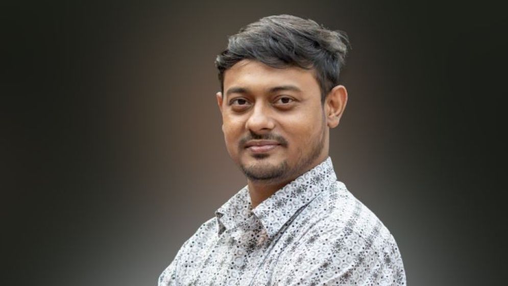 নাসীরুদ্দীন পাটওয়ারীর ওপর হামলা, যাদের নাম উল্লেখ করে মামলা