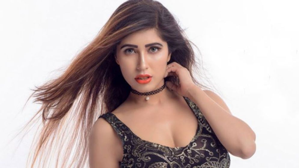 সাভারে হেনস্তার শিকার  মডেল ও অভিনেত্রী নায়লা নাঈম