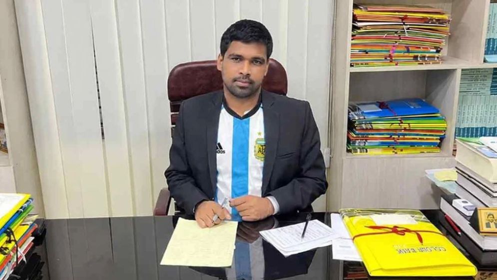 আর্জেন্টিনার জার্সি পরে আসলেই অর্ধেক ফি নেওয়ার ঘোষণা আইনজীবীর