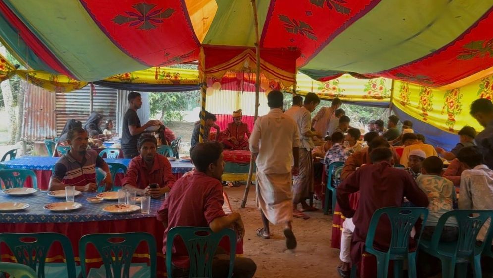 বিয়ের অনুষ্ঠানে মুরগির রোস্ট নিয়ে সংঘর্ষ