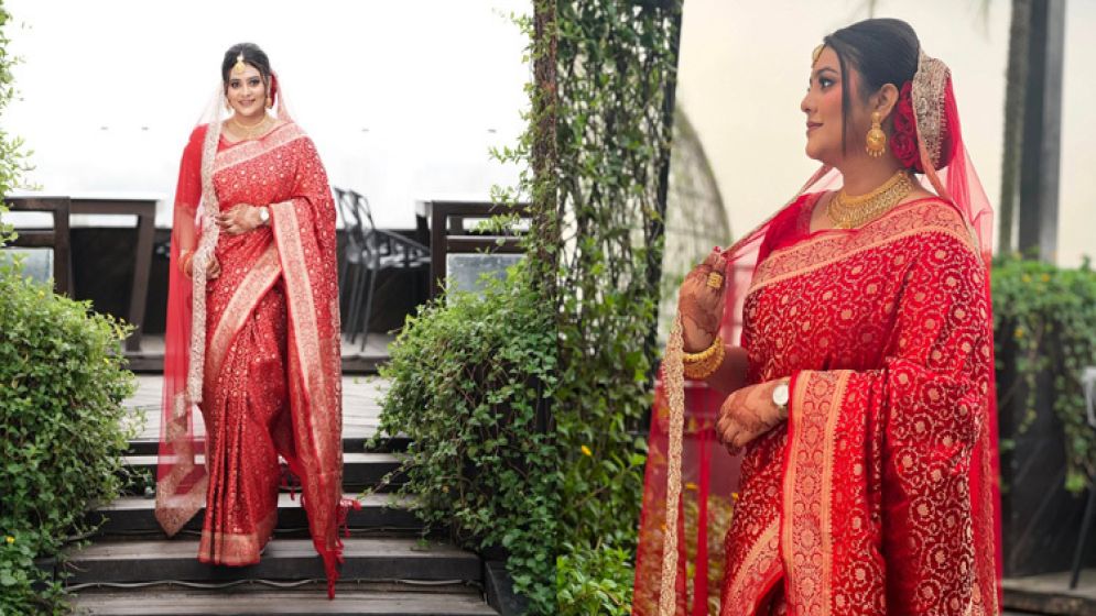 লাল বেনারসিতে দীপ্তি, নজর কাড়ল কনের সাজ