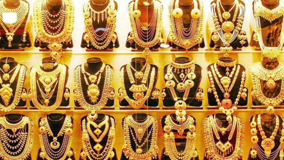 স্বর্ণের দামে বড় পতন